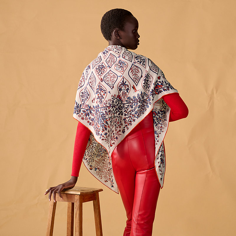 HERMES 86センチ×86センチ ストール Plantes Officinales triangle - Blue | Hermès Mainland China